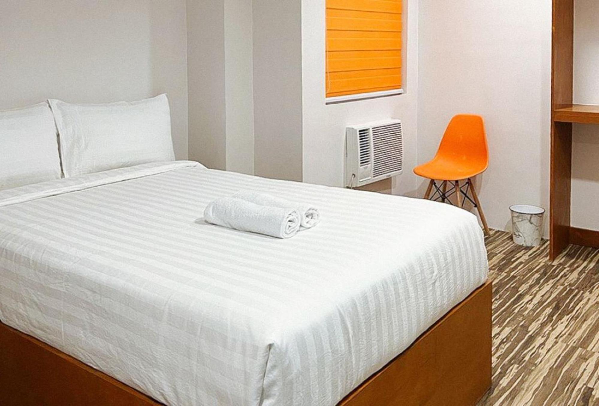 Lea Robert Hotel Angeles Pampanga By Reddoorz Buitenkant foto