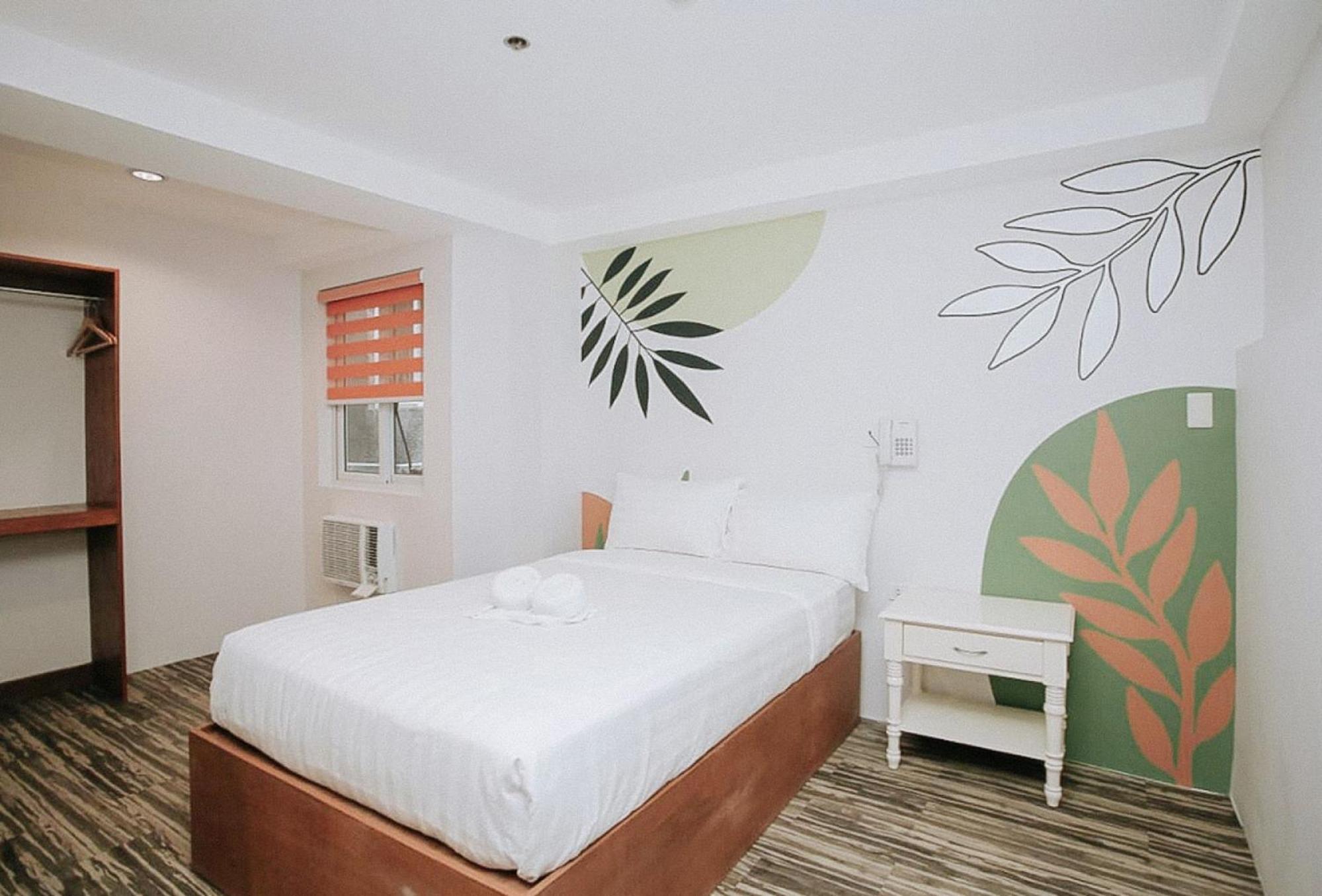 Lea Robert Hotel Angeles Pampanga By Reddoorz Buitenkant foto